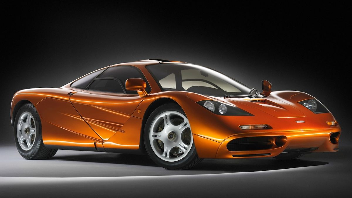 Výměna čelního skla McLarenu F1 stojí jako slušné rodinné auto